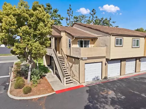 Exterior - 5004 Los Morros Way #2, Oceanside, CA 92057 photo 3 of 4