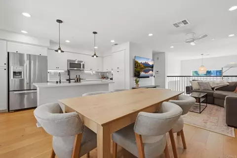 1678 Fairlead Ave, Carlsbad, CA 92011