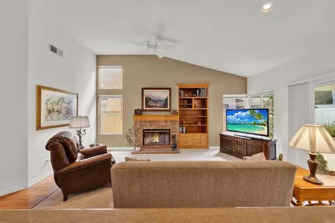 Living - 3757 Southridge Way, Oceanside, CA 92056 photo 3 of 7