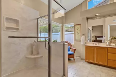 Bath - 3757 Southridge Way, Oceanside, CA 92056 photo 2 of 4