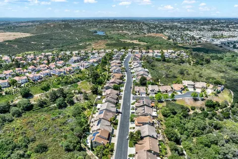 View/Area - 3757 Southridge Way, Oceanside, CA 92056 photo 5 of 8