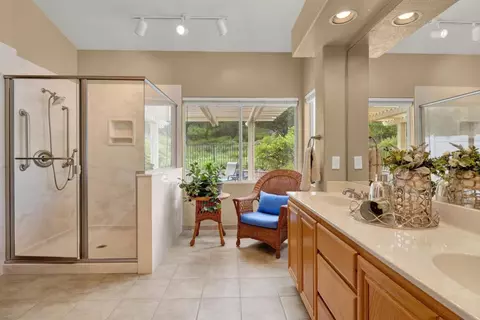 Bath - 3757 Southridge Way, Oceanside, CA 92056 photo 1 of 4