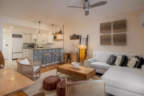 2005 Costa Del Mar Rd, Carlsbad, CA 92009