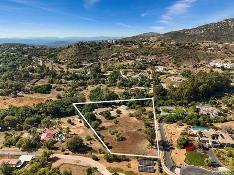 View/Area - 15426 Vali Hai Rd, Poway, CA 92064 photo 1 of 3