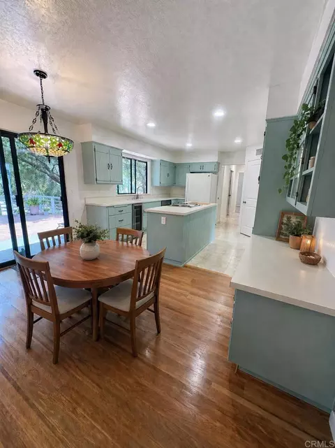 Kitchen - 15426 Vali Hai Rd, Poway, CA 92064 photo 2 of 5