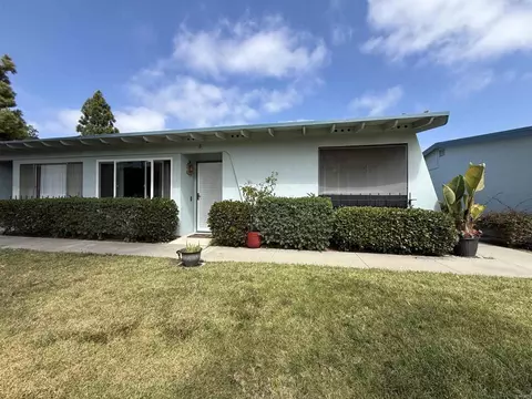 3839 Vista Campana S #8, Oceanside, CA 92057