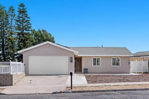 Exterior - 4969 Stephanie Pl, Oceanside, CA 92057 photo 2 of 12