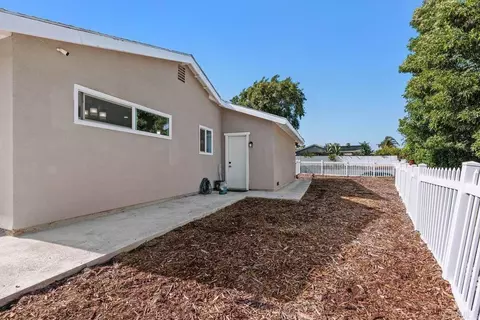Exterior - 4969 Stephanie Pl, Oceanside, CA 92057 photo 8 of 12