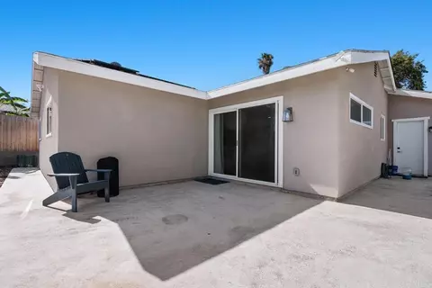 Exterior - 4969 Stephanie Pl, Oceanside, CA 92057 photo 4 of 12