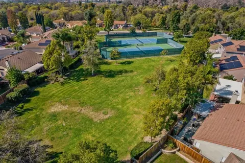 View/Area - 4957 Dulin Rd, Fallbrook, CA 92028 photo 1 of 2