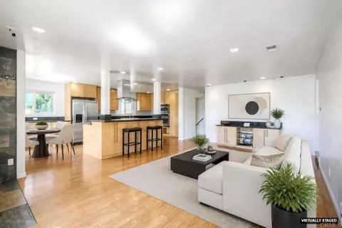 1315 Alta Vista Dr, Vista, CA 92084