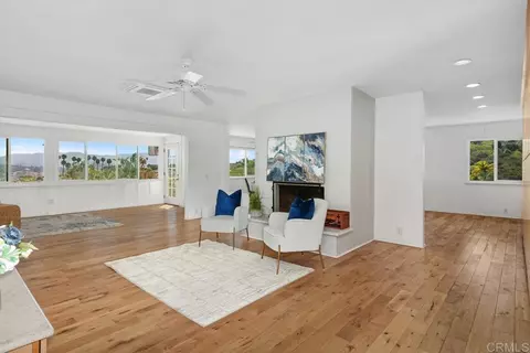 Living - 435 Rancho Camino, Fallbrook, CA 92028 photo 5 of 7