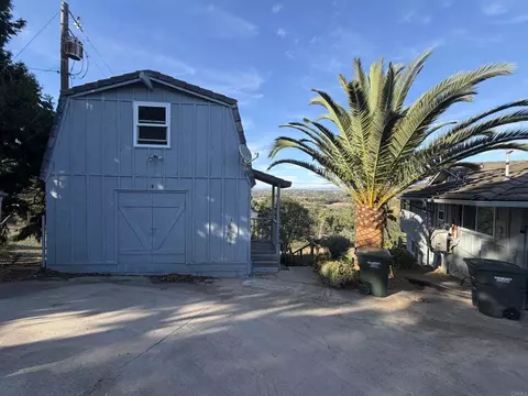 435 Rancho Camino, Fallbrook, CA 92028 photo 4