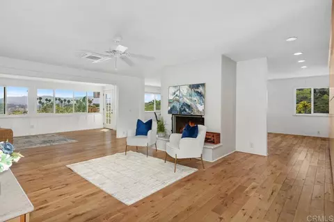 Living - 435 Rancho Camino, Fallbrook, CA 92028 photo 2 of 7