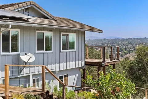 Exterior - 435 Rancho Camino, Fallbrook, CA 92028 photo 3 of 6