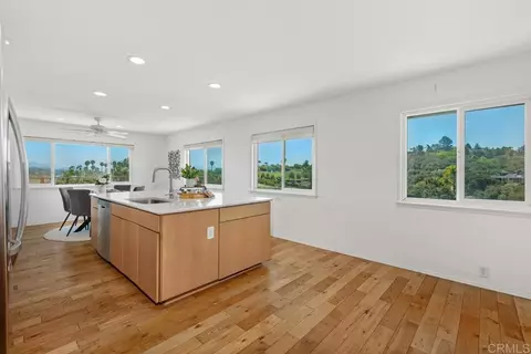 Kitchen - 435 Rancho Camino, Fallbrook, CA 92028 photo 3 of 6