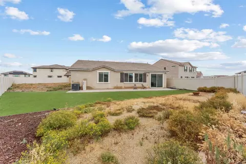 Exterior - 750 Green Ct, Perris, CA 92571 photo 6 of 11