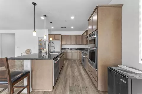 Kitchen - 750 Green Ct, Perris, CA 92571 photo 2 of 5