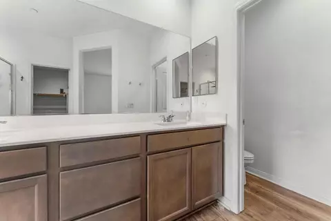 Entry Way - 750 Green Ct, Perris, CA 92571 photo 2 of 6