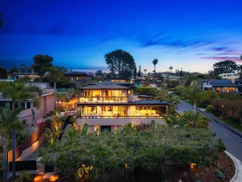 255 Patty Hill Dr, Solana Beach, CA 92075
