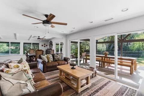 Living - 19660 Elfin Gln, Escondido, CA 92029 photo 4 of 5