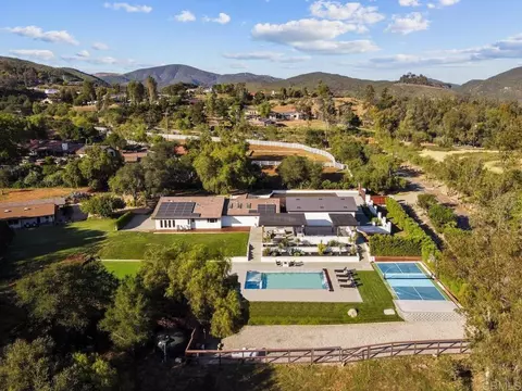 View/Area - 19660 Elfin Gln, Escondido, CA 92029 photo 2 of 2