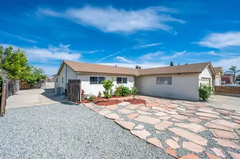 680 Arthur Ave, Oceanside, CA 92057