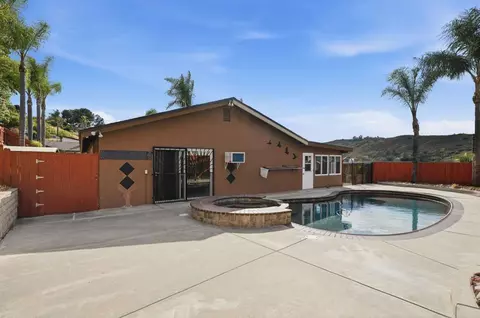 Exterior - 12661 Ridgeton Dr, Lakeside, CA 92040 photo 4 of 6