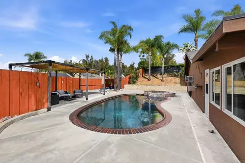 Exterior - 12661 Ridgeton Dr, Lakeside, CA 92040 photo 2 of 6
