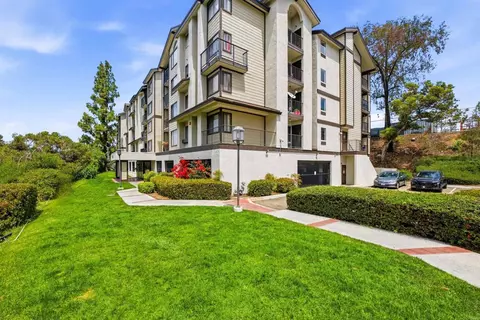 3955 Faircross Pl #80, San Diego, CA 92115