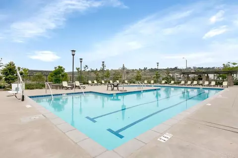 Exterior - 3312 Telaga Rd, Carlsbad, CA 92010 photo 11 of 14