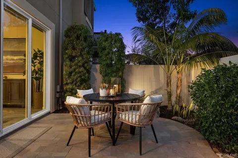 Exterior - 3312 Telaga Rd, Carlsbad, CA 92010 photo 5 of 14