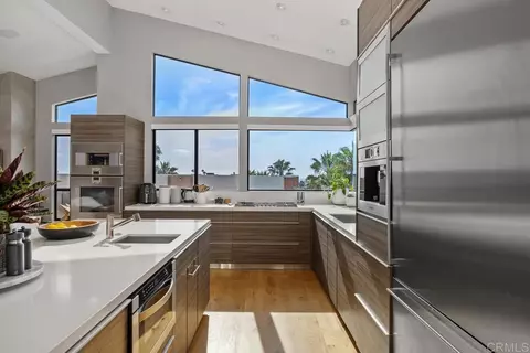 Kitchen - 27 E St, Encinitas, CA 92024 photo 2 of 4