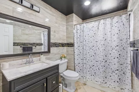 Bath - 3617 Esplanade St, Oceanside, CA 92056 photo 2 of 3