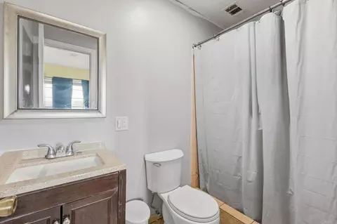 Bath - 3617 Esplanade St, Oceanside, CA 92056 photo 3 of 3