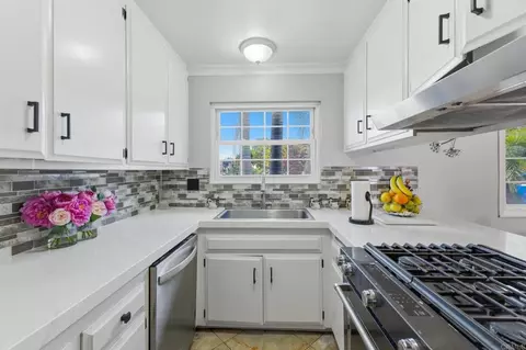 Kitchen - 3617 Esplanade St, Oceanside, CA 92056 photo 2 of 5