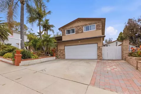 Exterior - 3617 Esplanade St, Oceanside, CA 92056 photo 2 of 12