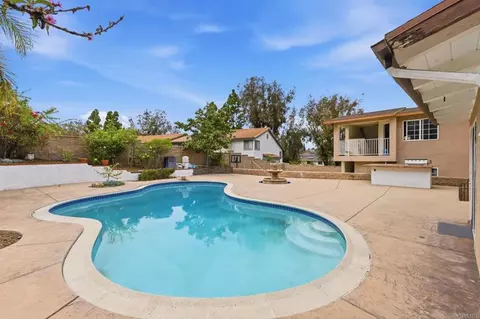 Exterior - 3617 Esplanade St, Oceanside, CA 92056 photo 4 of 12