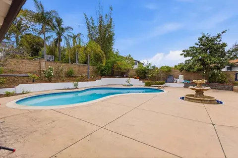 Exterior - 3617 Esplanade St, Oceanside, CA 92056 photo 3 of 12