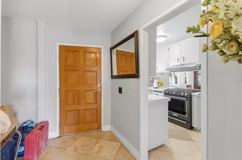 Entry Way - 3617 Esplanade St, Oceanside, CA 92056 photo 1 of 2