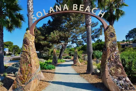 View/Area - 212 N Helix Ave, Solana Beach, CA 92075 photo 5 of 8