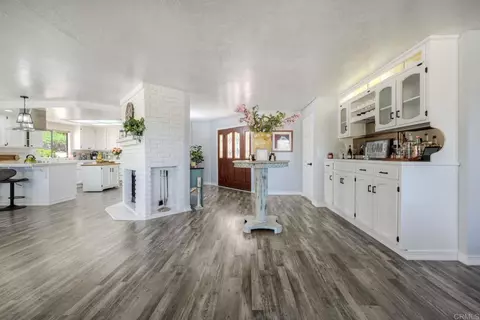 Entry Way - 15245 La Plata Ct, Ramona, CA 92065 photo 1 of 2