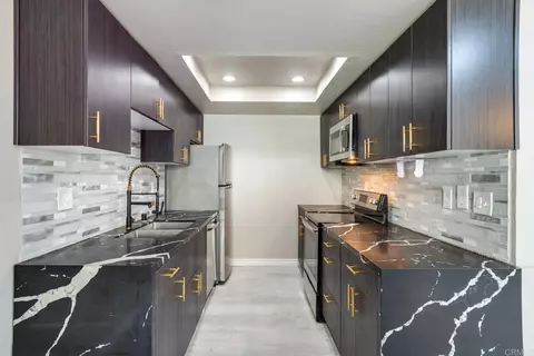 2828 Famosa Blvd #104, San Diego, CA 92107