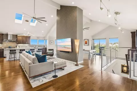 5041 Cliff Pl, San Diego, CA 92116