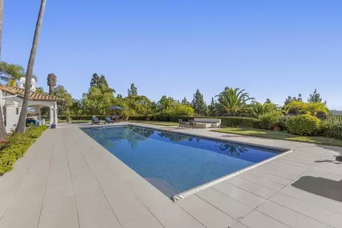 Exterior - 3226 Violet, Encinitas, CA 92024 photo 4 of 5