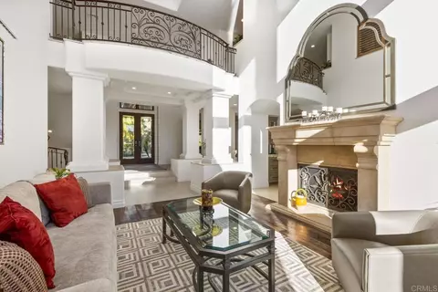 Living - 3226 Violet, Encinitas, CA 92024 photo 3 of 6