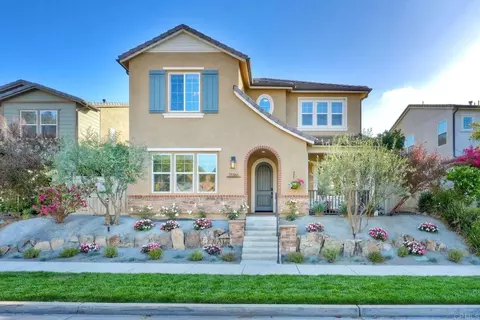 21746 Deer Grass Dr, Escondido, CA 92029