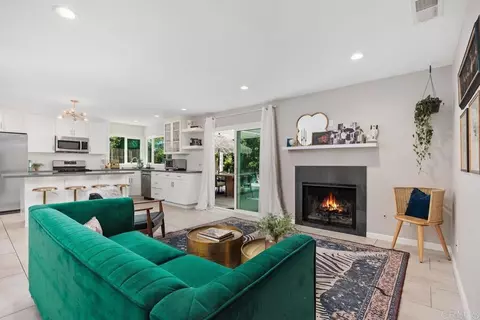 1744 Calle Jules, Vista, CA 92084