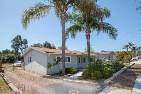 Exterior - 976 Olive Ave, Vista, CA 92083 photo 3 of 7