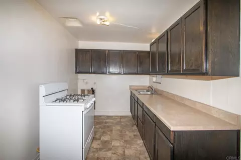 Kitchen - 976 Olive Ave, Vista, CA 92083 photo 2 of 2